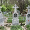 Памятники, надгробья