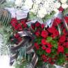 Венки из живых цветов