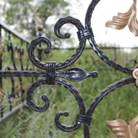 Металлические оградки для кладбища: выбор, преимущества и установка